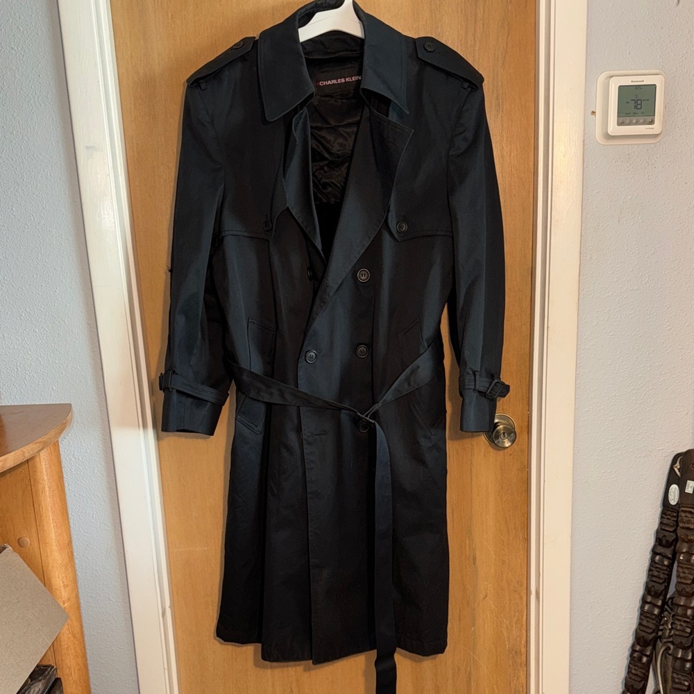 Charles Klein Men's Black Belted Trench Coat w Removeable "Fur" Lining 44 Reg